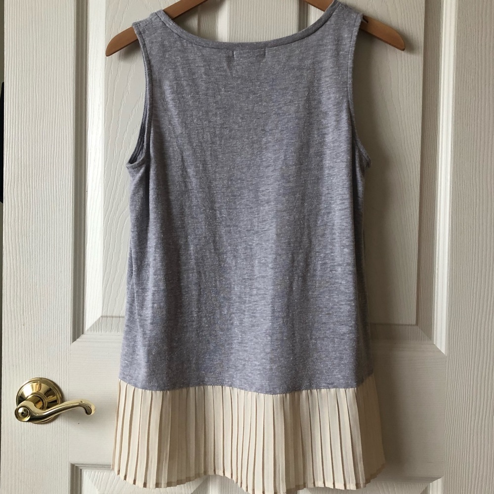 Gray tank top with cream colored fringe on bottom. - Picture 3 of 3